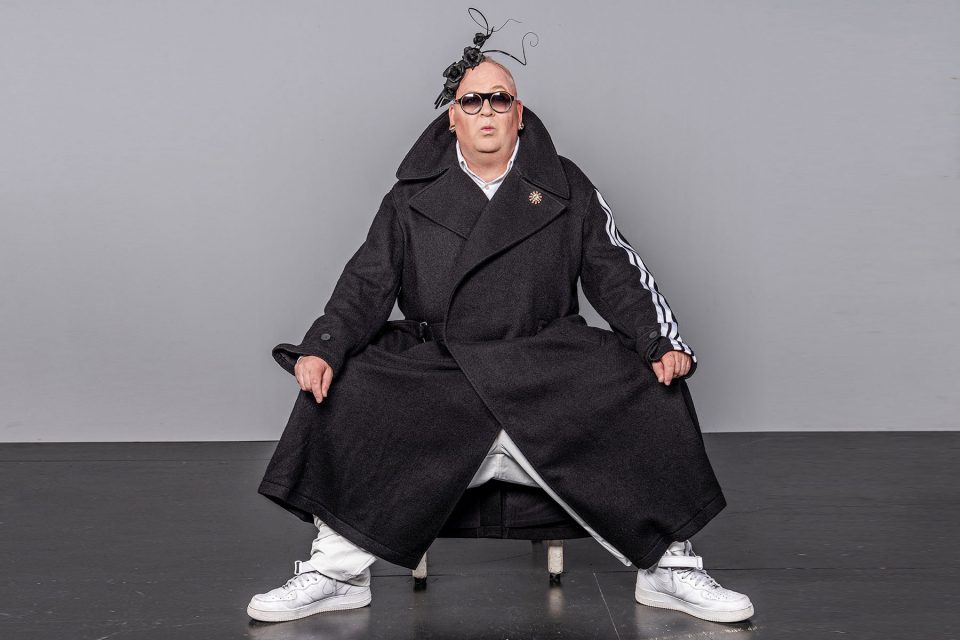 schrilles Business-Portrait von Daniel Plettenberg Businessfoto UnternehmensfotoBusinessfoto Unternehmensfotovon der Company Valor Research