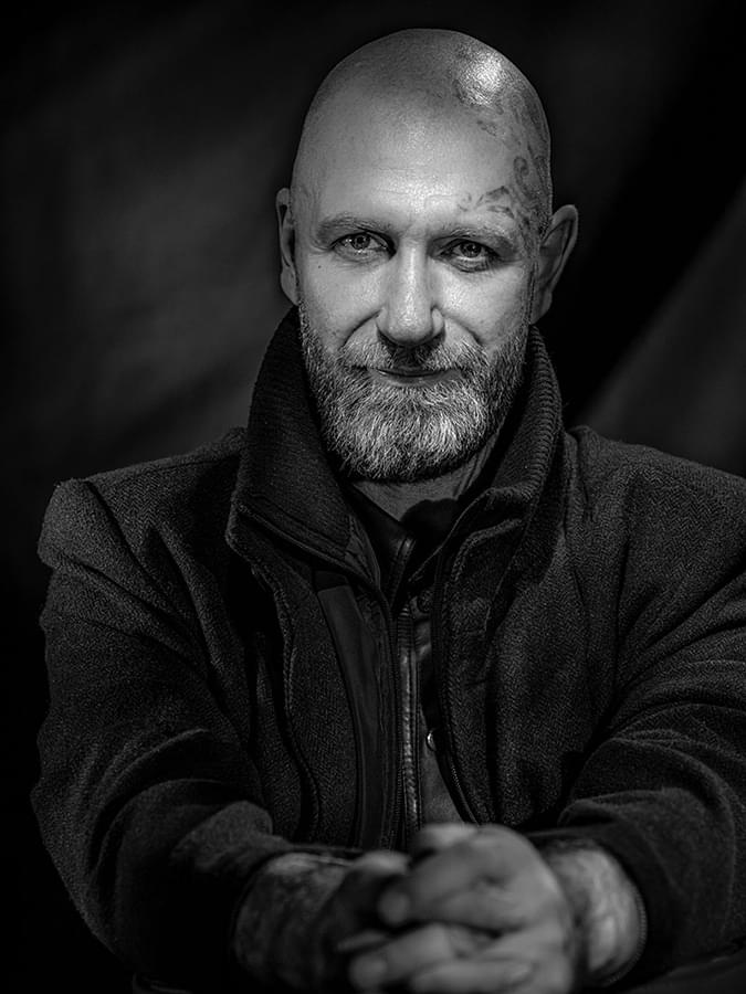 Türsteher und Security-Unternehmer Michael Albrecht, St. Paulianer , in schwarzweiss, klassische französische Portraits der 50er und 60er Jahre, neu interpretiert.