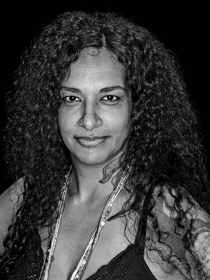 Carmen Al Noor – Frau Portrait Schwarz Weiss für Faces of St. Pauli