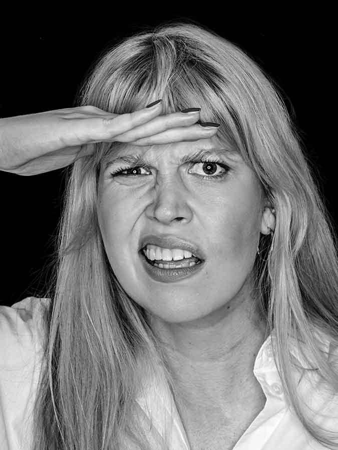 M-Jo Miermeister – Frau Portrait Schwarz Weiss für Faces of St. Pauli